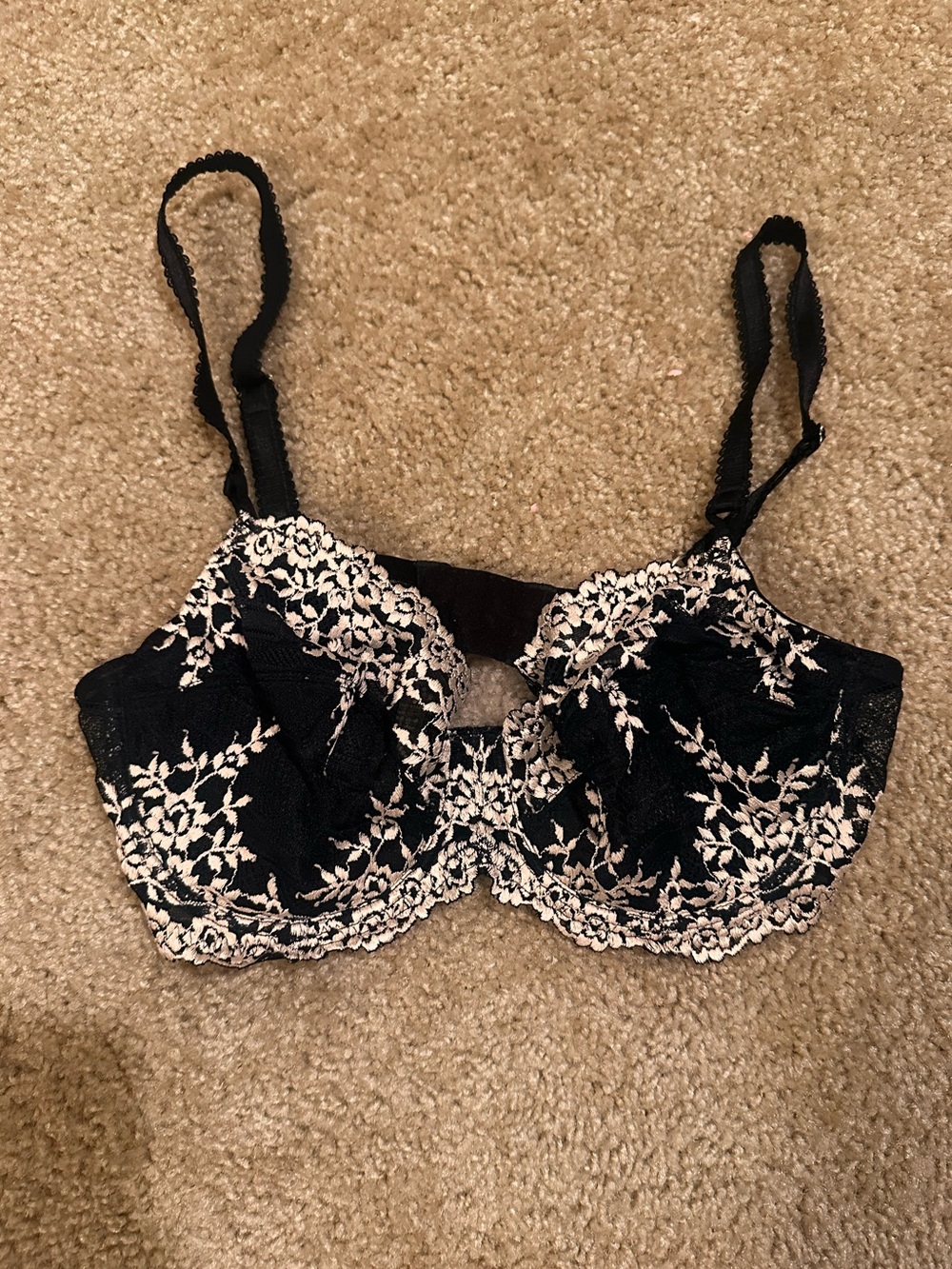 Wacoal Floral Lace Underwire Bra Black Ivory 36D Vintage Romantic Lingerie